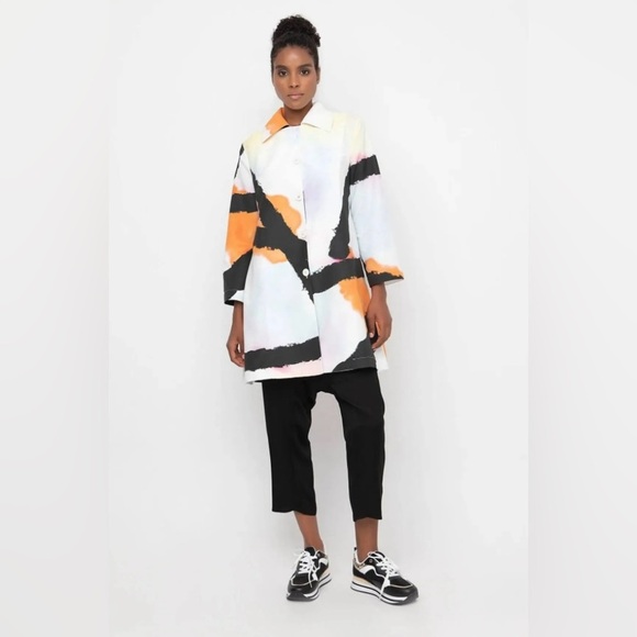 NWT OZAI N KU AEGEAN
OVERCOAT, MIRAGE - Picture 3 of 15